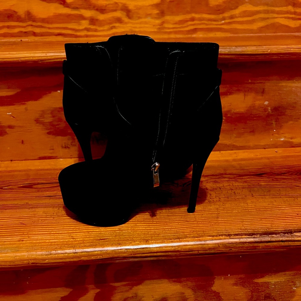 Petite boots